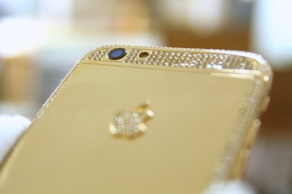 iPhone 6 đúc từ vàng giá nửa tỷ đồng ở Việt Nam