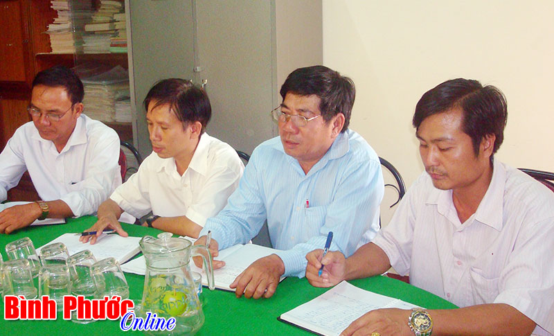 Kinh nghiệm trong ph&aacute;t triển đảng ở T&acirc;n Ph&uacute;