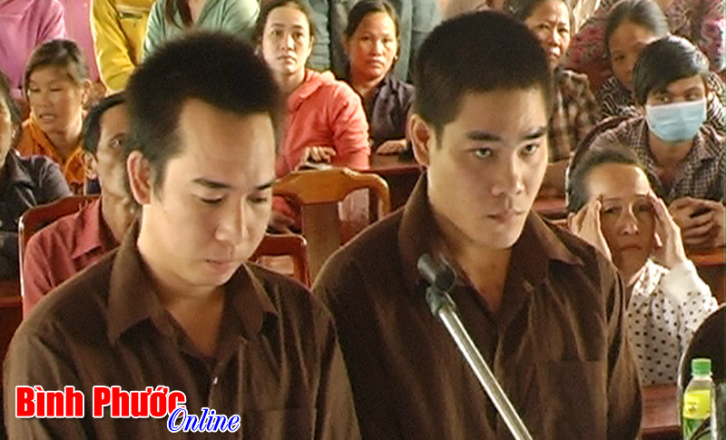 L&atilde;nh &aacute;n 16 năm t&ugrave; v&igrave; cướp xe của bạn