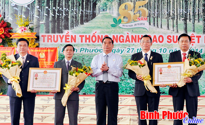 Kỷ niệm 85 năm truyền thống ng&agrave;nh cao su Việt Nam