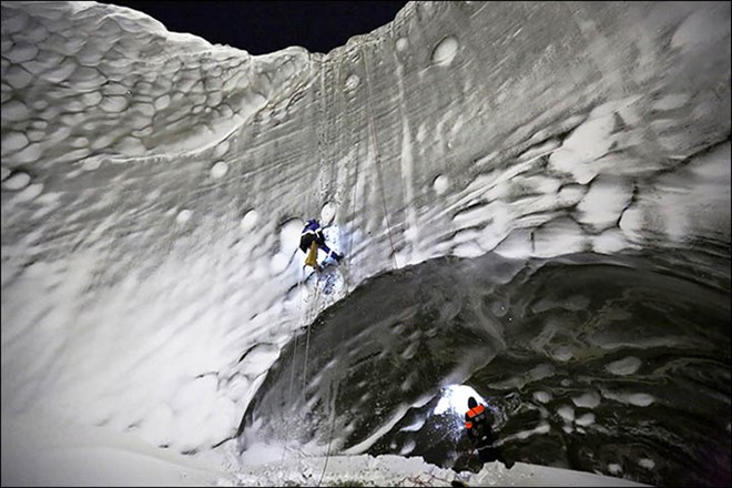 Cận cảnh quá trình giải mã các miệng hố bí ẩn tại Siberia