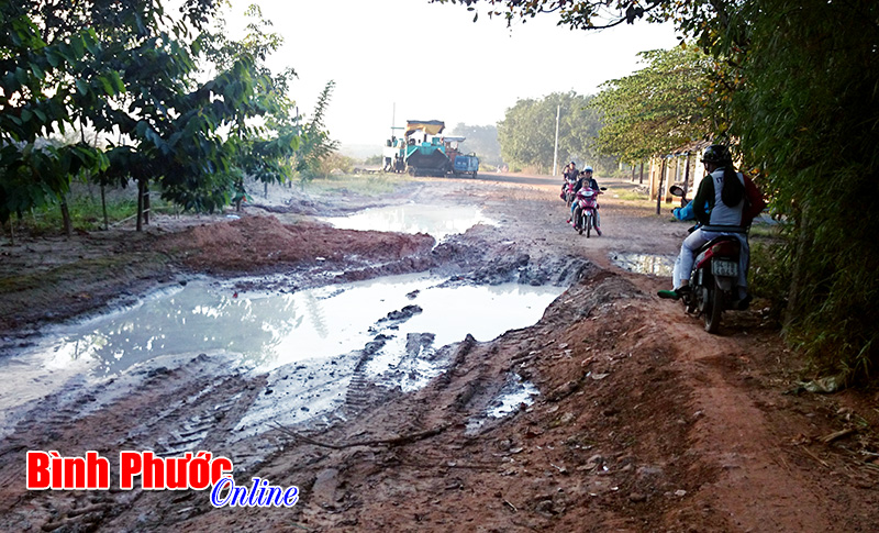 Minh Hưng (Chơn Thành): Người dân mong nông trường sửa đường
