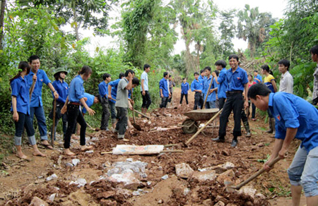 Phước Long: Thực hiện 850 ngày công trong chiến dịch hè