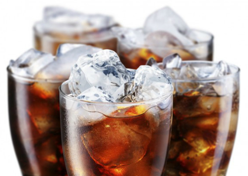 Nước ngọt có gas đẩy nhanh lão hóa