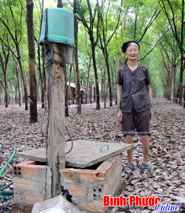 Nước ngầm ở Minh Hưng bị ô nhiễm