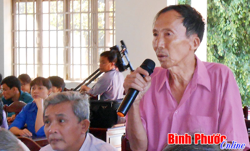 &Ocirc;ng Nguyễn Văn Lợi tiếp x&uacute;c cử tri