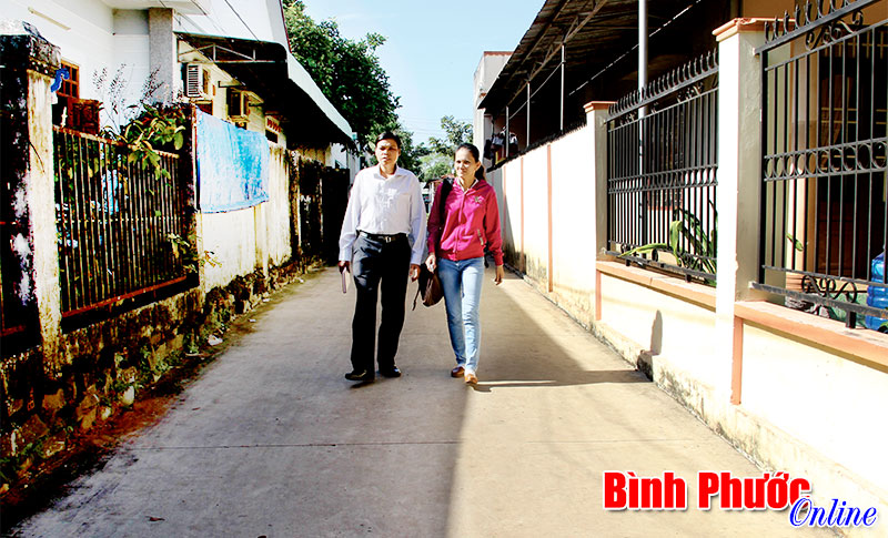 X&acirc;y dựng Đảng gắn với ph&aacute;t triển kinh tế - x&atilde; hội