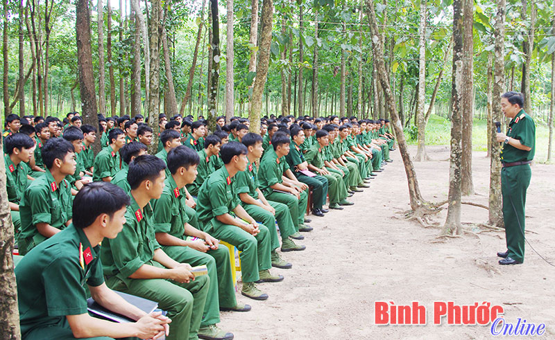 Hiệu quả thực hiện quy chế d&acirc;n chủ trong LLVT tỉnh