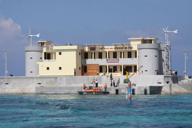 Thế chân kiềng của đảo Đá Lớn ở Trường Sa