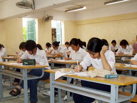 Miễn thi Ngoại ngữ trong xét tốt nghiệp THPT 2015
