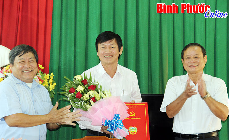 Đồng ch&iacute; Nguyễn Ph&uacute;c Hậu được điều động giữ chức Ph&oacute; b&iacute; thư Đảng ủy khối Doanh nghiệp