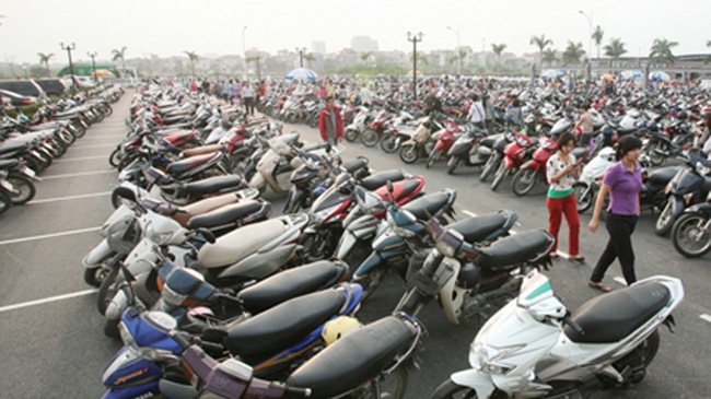 Tr&aacute;o xe trong bệnh viện