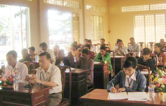 Bảo vệ người yếu thế trong xã hội