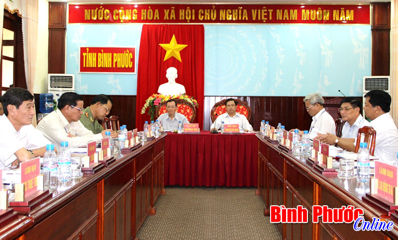 Năm 2014, kinh tế cả nước tăng trưởng 5,98%