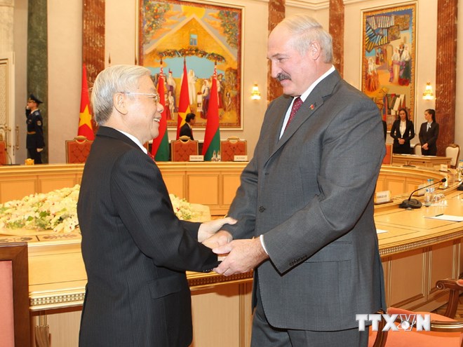 Tổng b&iacute; thư hội đ&agrave;m với Tổng thống Belarus Lukashenko
