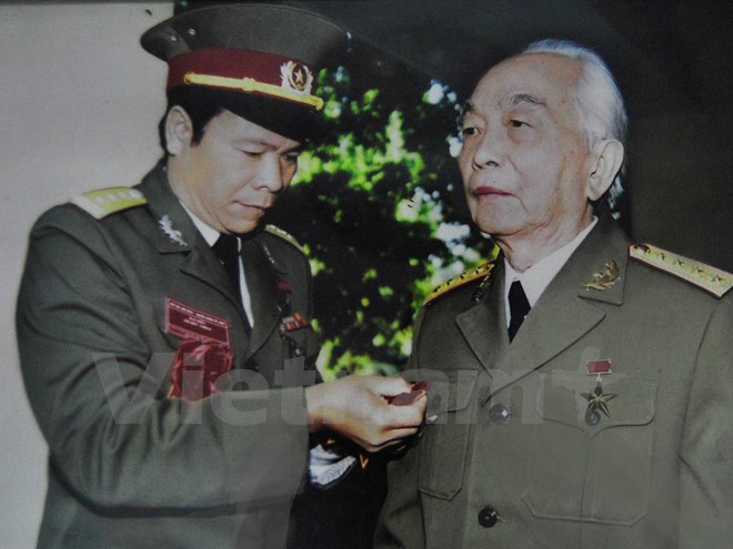 "T&uacute;i bom" Quảng Trị trong k&yacute; ức người Anh h&ugrave;ng Lực lượng vũ trang