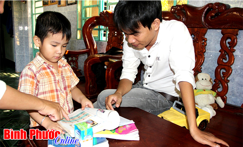 Vừa biết nói đã biết đọc, viết