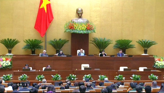 Giải tr&igrave;nh trước nh&acirc;n d&acirc;n