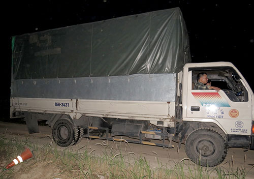 Xe qu&aacute; tải trốn trạm c&acirc;n, t&ocirc;ng thanh tra giao th&ocirc;ng
