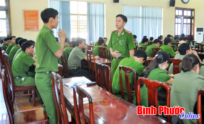 150 c&aacute;n bộ đo&agrave;n ng&agrave;nh c&ocirc;ng an tập huấn kỹ năng tuy&ecirc;n truyền miệng