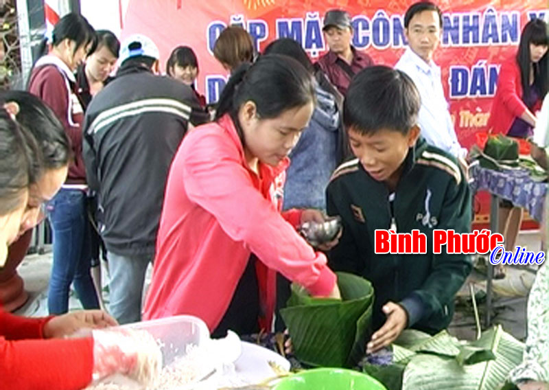 Gặp mặt công nhân xa quê nhân dịp Tết Nguyên đán Ất Mùi 2015