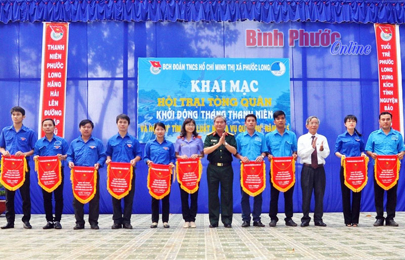 S&ocirc;i nổi trước ng&agrave;y hội giao qu&acirc;n