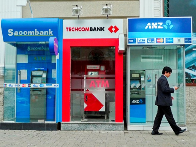 Ng&acirc;n h&agrave;ng đ&atilde; đồng h&agrave;nh với kh&aacute;ch h&agrave;ng