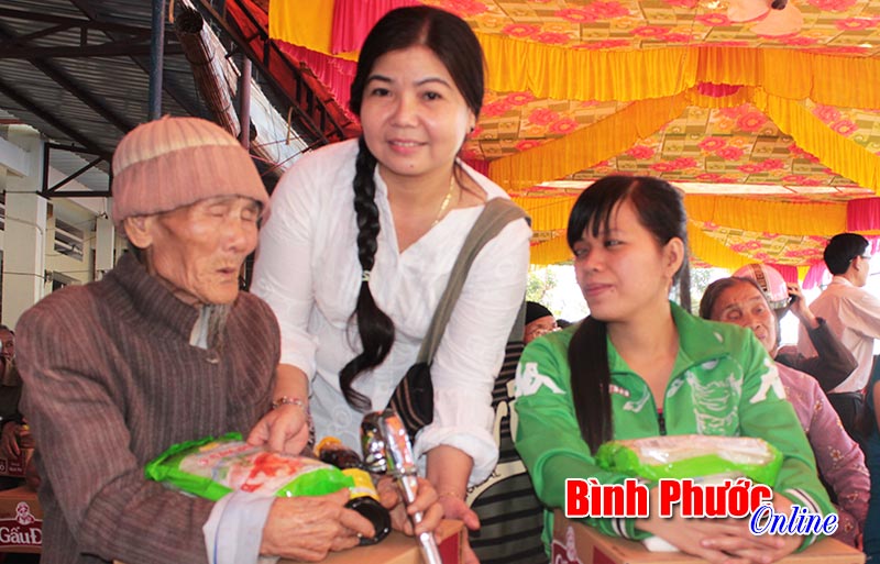 Một phụ nữ bình dị thích làm việc thiện