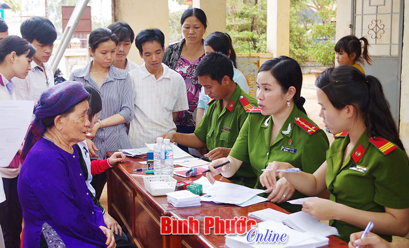 Phụ nữ C&ocirc;ng an tỉnh khẳng định bản lĩnh tr&ecirc;n c&aacute;c mặt c&ocirc;ng t&aacute;c