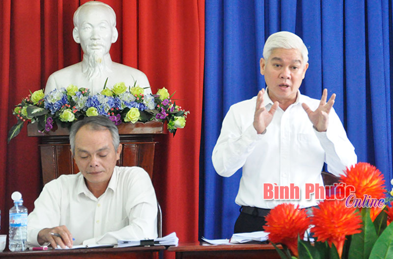 Thường trực Tỉnh ủy kiểm tra c&ocirc;ng t&aacute;c chuẩn bị đại hội tại Đồng Xo&agrave;i