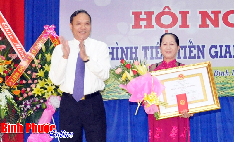 Biểu dương 134 phụ nữ điển h&igrave;nh