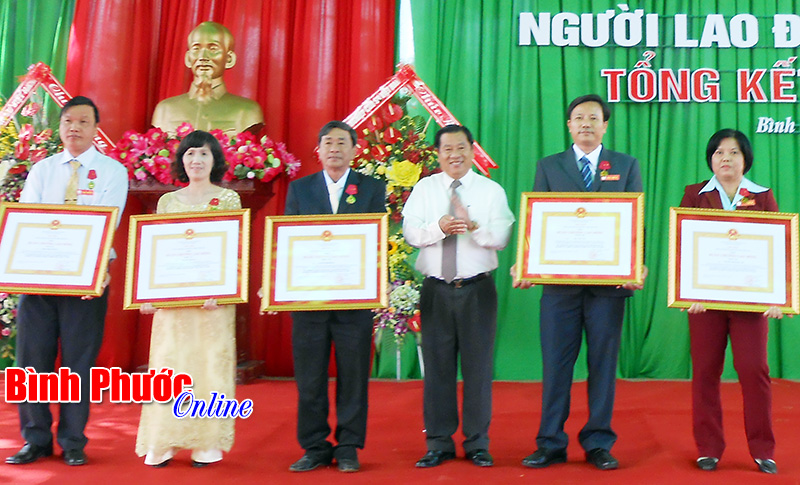 Cao su B&igrave;nh Long cần sửa chữa c&aacute;c c&ocirc;ng tr&igrave;nh đ&atilde; xuống cấp trước khi b&agrave;n giao cho tỉnh quản l&yacute;