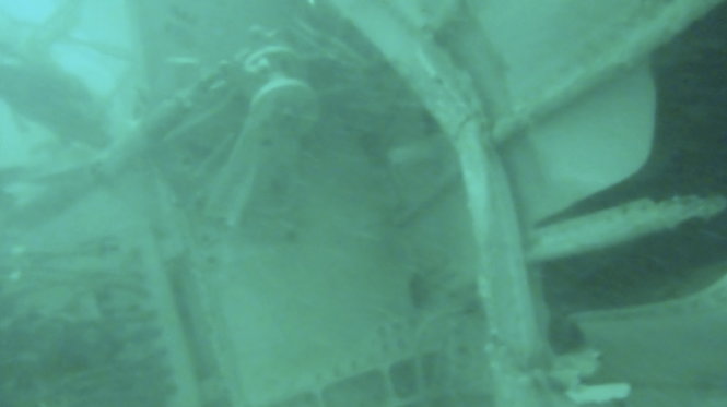 Indonesia công bố hình ảnh xác máy bay AirAsia dưới biển