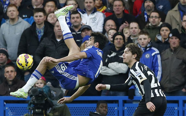 Chelsea 2-0 Newcastle: Bứt lên trước Man City