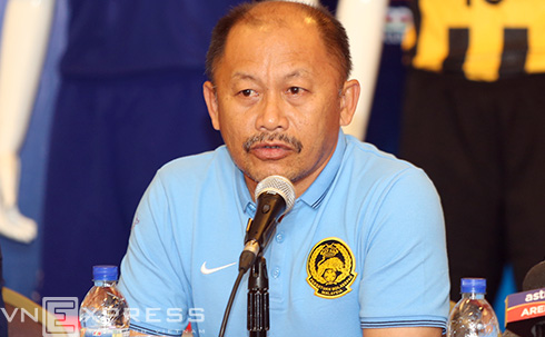Olympic Malaysia đóng cửa, nghiên cứu Công Phượng