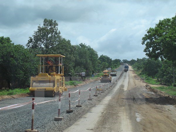 Dự &aacute;n đường Hồ Ch&iacute; Minh qua T&acirc;y Nguy&ecirc;n sẽ về đ&iacute;ch v&agrave;o ng&agrave;y 30-6