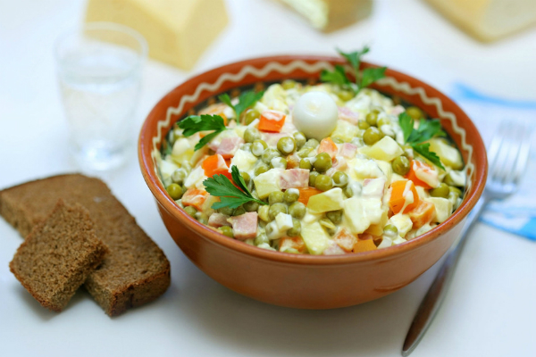 19 tục lệ đón năm mới kỳ lạ 'khó đỡ' trên thế giới