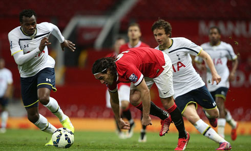 Falcao tiếp tục tịt ngòi khi bị đẩy xuống U21 Man Utd