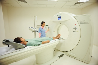  Nhân Ngày thầy thuốc Việt Nam 27-2: Chú trọng phát triển khoa học và công nghệ lĩnh vực y dược 