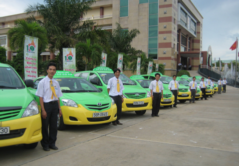 Xây dựng quy tắc ứng xử cho tài xế taxi