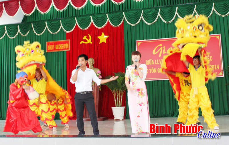 &ldquo;Qu&acirc;n đội đ&atilde; đưa c&aacute;c t&ocirc;n gi&aacute;o gần nhau v&agrave; hiểu nhau hơn&rdquo;