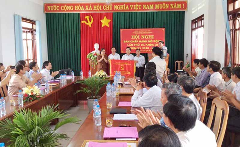 Phường Sơn Giang: 10/10 chi bộ đ&atilde; ho&agrave;n th&agrave;nh đại hội Đảng