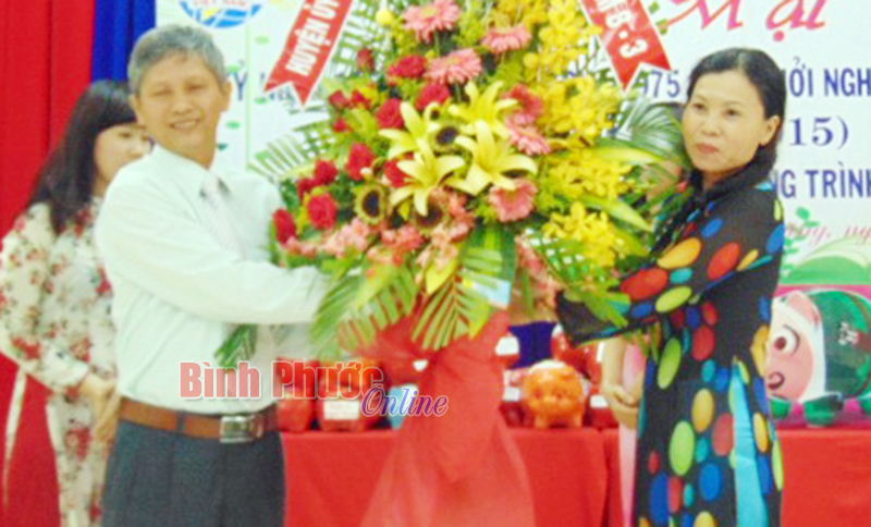 B&ugrave; Đăng họp mặt ng&agrave;y Quốc tế phụ nữ 8-3