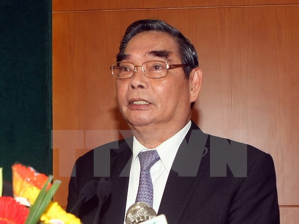 N&acirc;ng cao năng lực l&atilde;nh đạo v&agrave; sức chiến đấu của Đảng