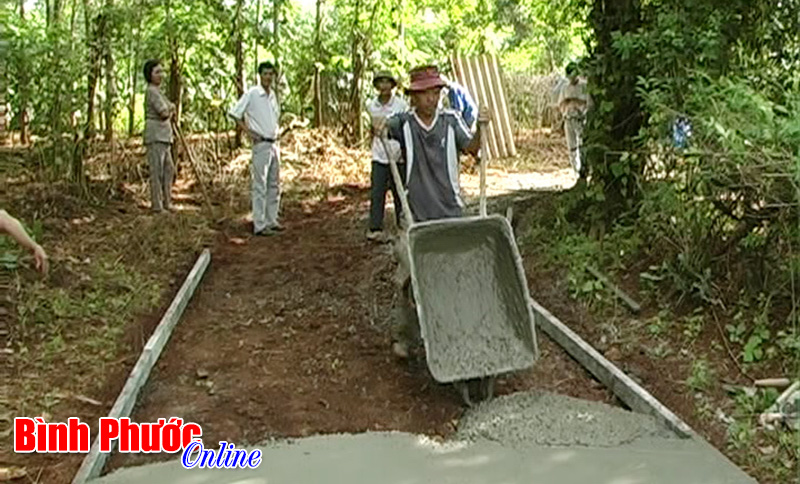 LỘC TH&Aacute;I: X&acirc;y dựng Đảng gắn với ph&aacute;t triển kinh tế - x&atilde; hội