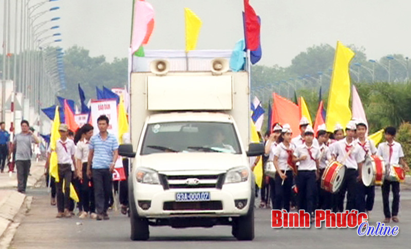 Huyện Hớn Quản m&iacute;t tinh hưởng ứng Năm an to&agrave;n giao th&ocirc;ng 2015