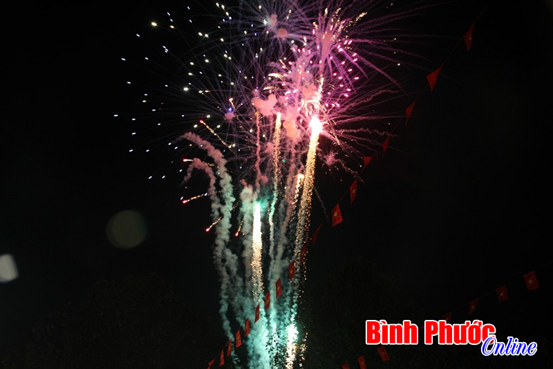 Đặc sắc lễ hội chào đón Xuân Ất Mùi 2015