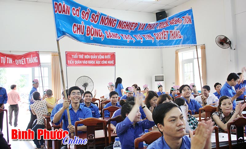 Con đường của thanh niên chỉ có thể là con đường cách mạng