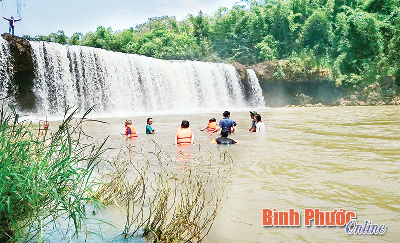 Thác Đắk Mai - Vẻ đẹp nguyên sơ hùng vĩ