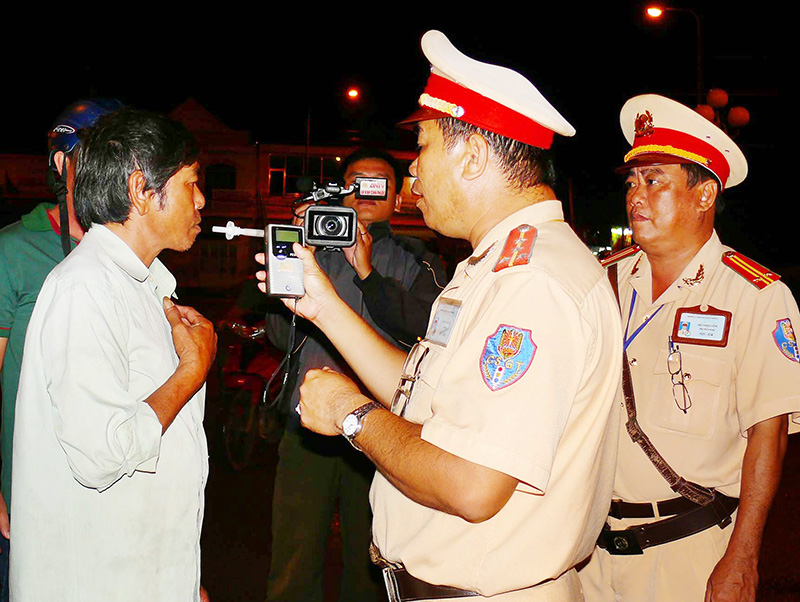 L&aacute;i xe say xỉn sẽ bị tịch thu &ocirc; t&ocirc;